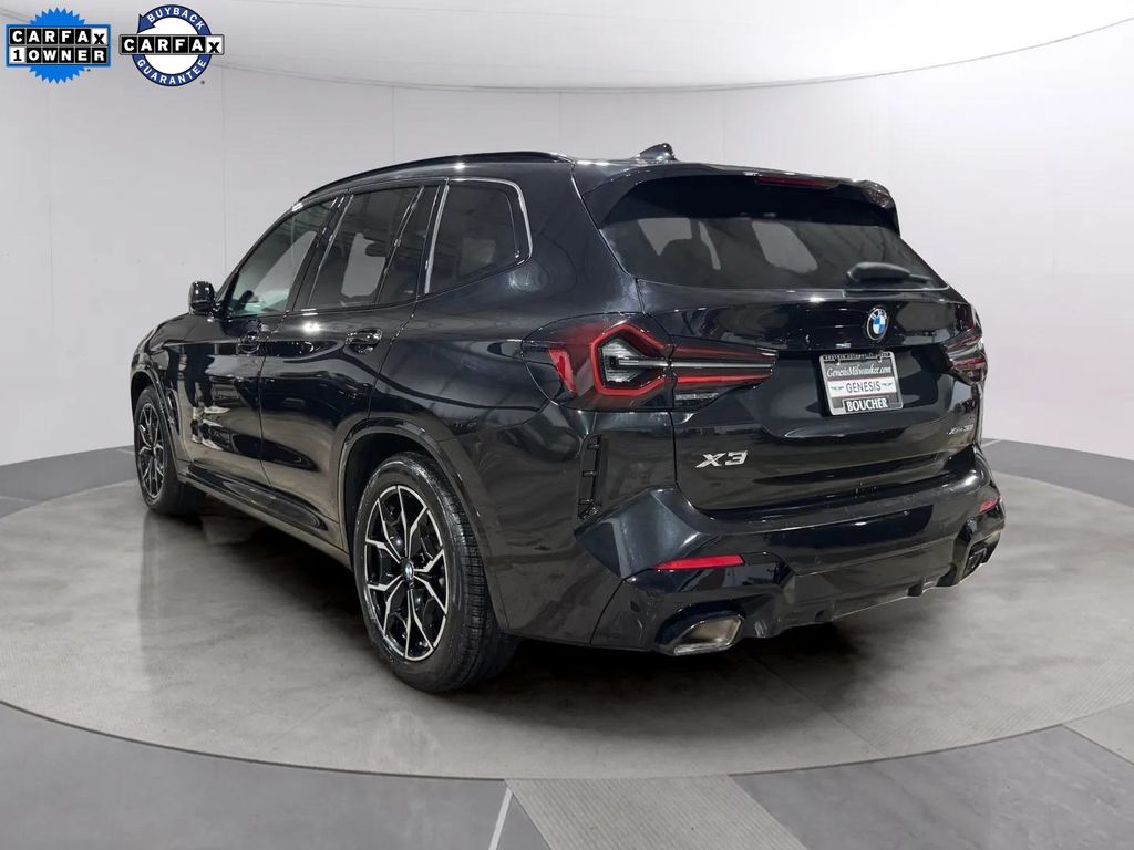 Used 2024 Black BMW xDrive30i image 5