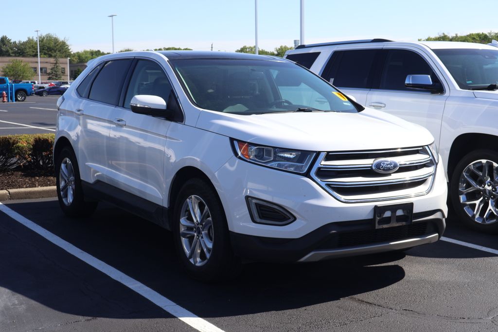 Thumbnail: 2015 Ford Edge - 3
