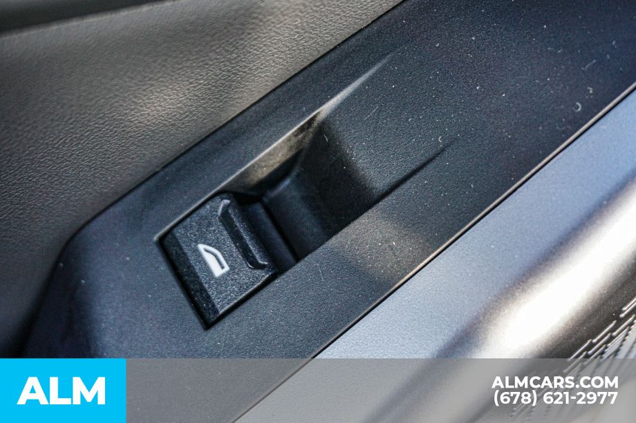 Used 2025 White BMW 530i image 56