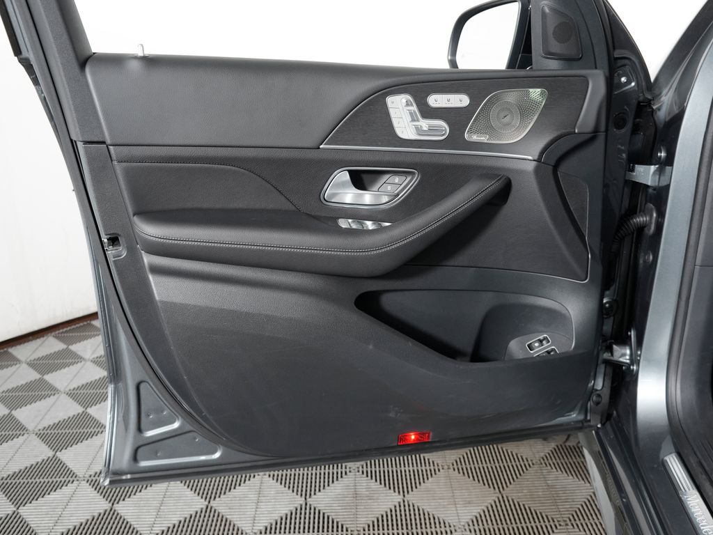 used 2025 Mercedes-Benz GLE car, priced at $61,969