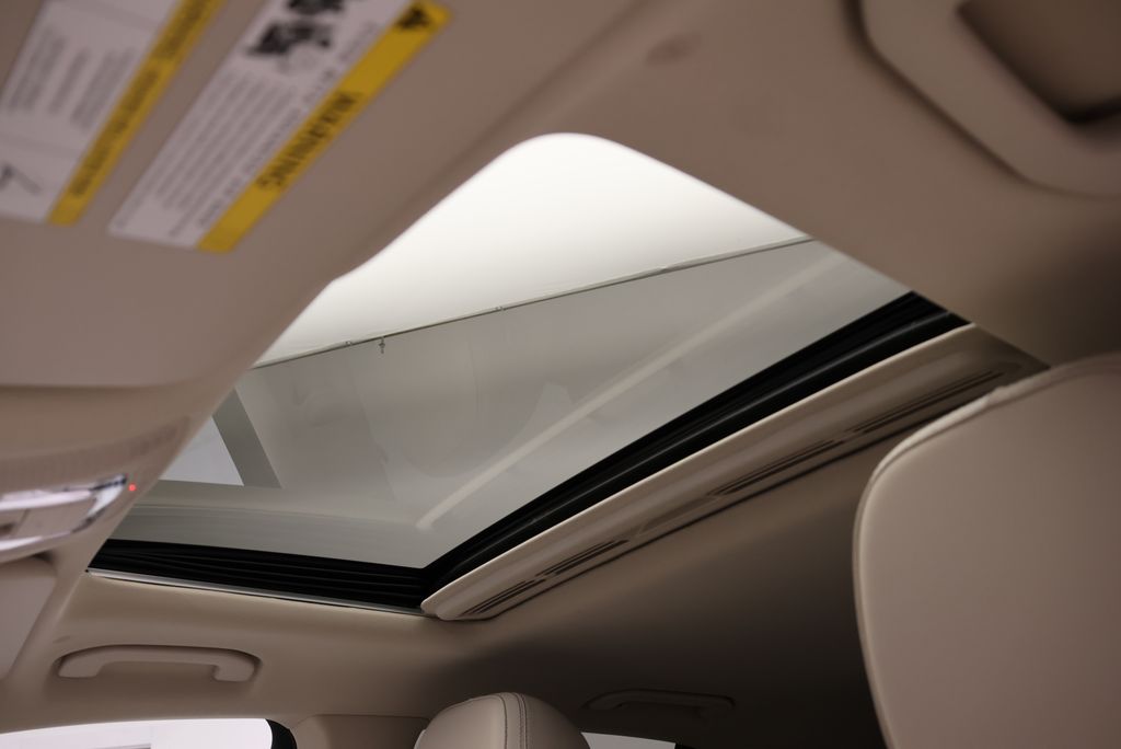 Thumbnail: 2026 Mercedes-Benz GLE - 15