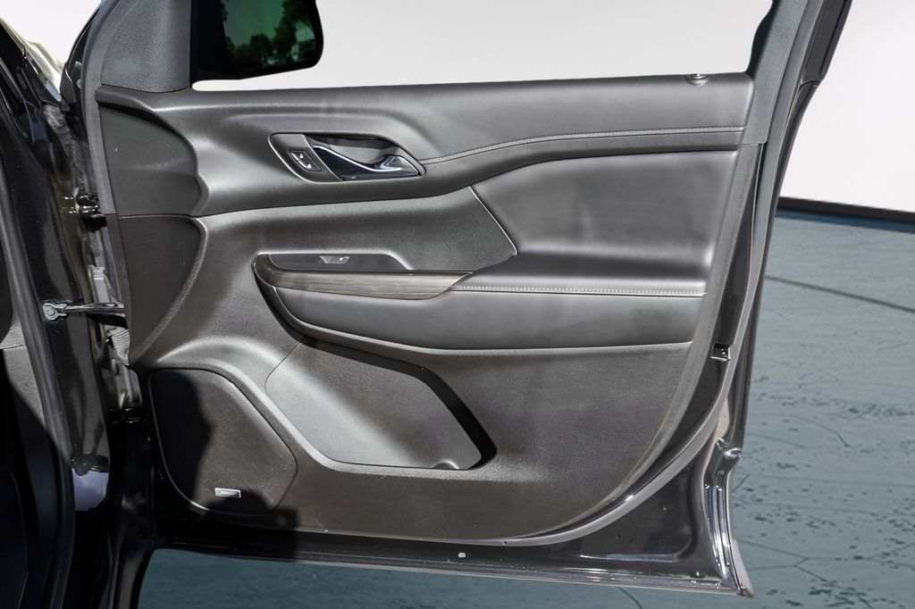 Used Car 2022 Gmc Acadia  Slt For Sale Under $30,000 In Austin, Texas