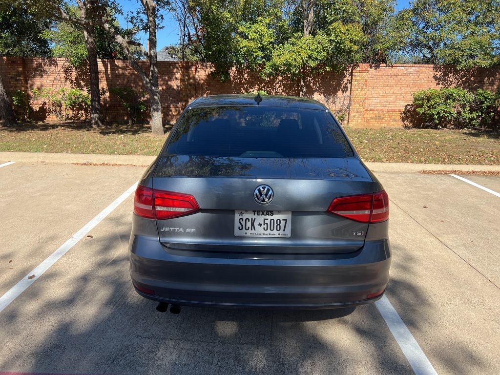 2015 Volkswagen Jetta 1.8T SE 17