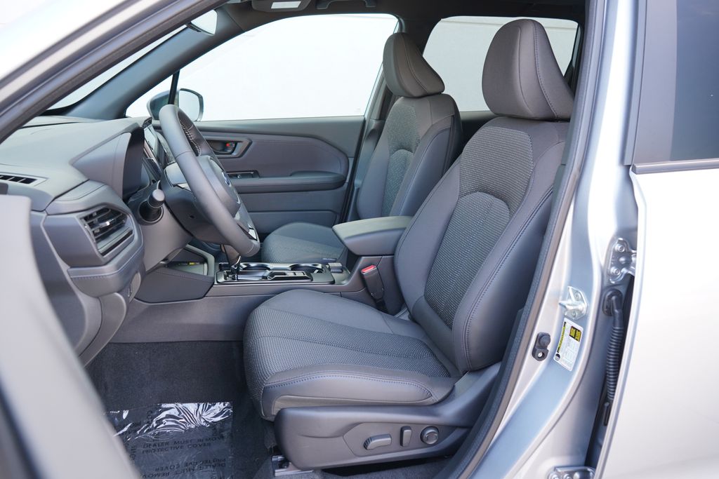 Thumbnail: 2026 Subaru Forester - 8
