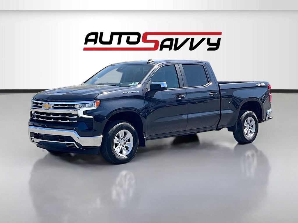 Used 2022 Gray Chevrolet LT image 3