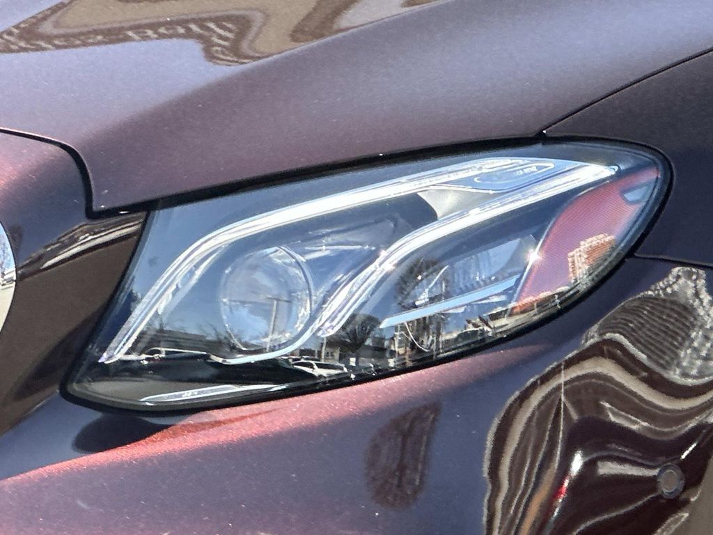 Thumbnail: 2019 Mercedes-Benz E-Class - 3