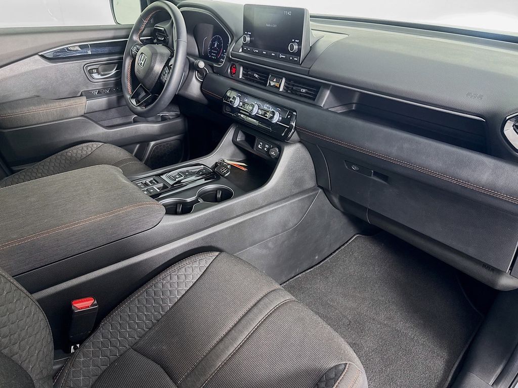 Used Car 2025 Honda Pilot  Sport For Sale Under $40,000 In Austin, Texas