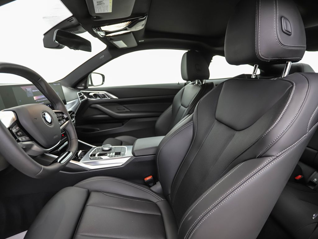 Thumbnail: 2026 BMW 4 Series - 11