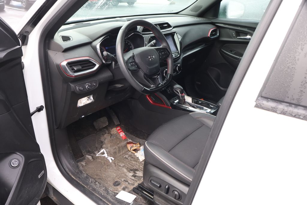 Thumbnail: 2023 Chevrolet TrailBlazer - 8