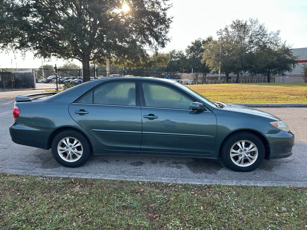 Thumbnail: 2005 Toyota Camry - 6