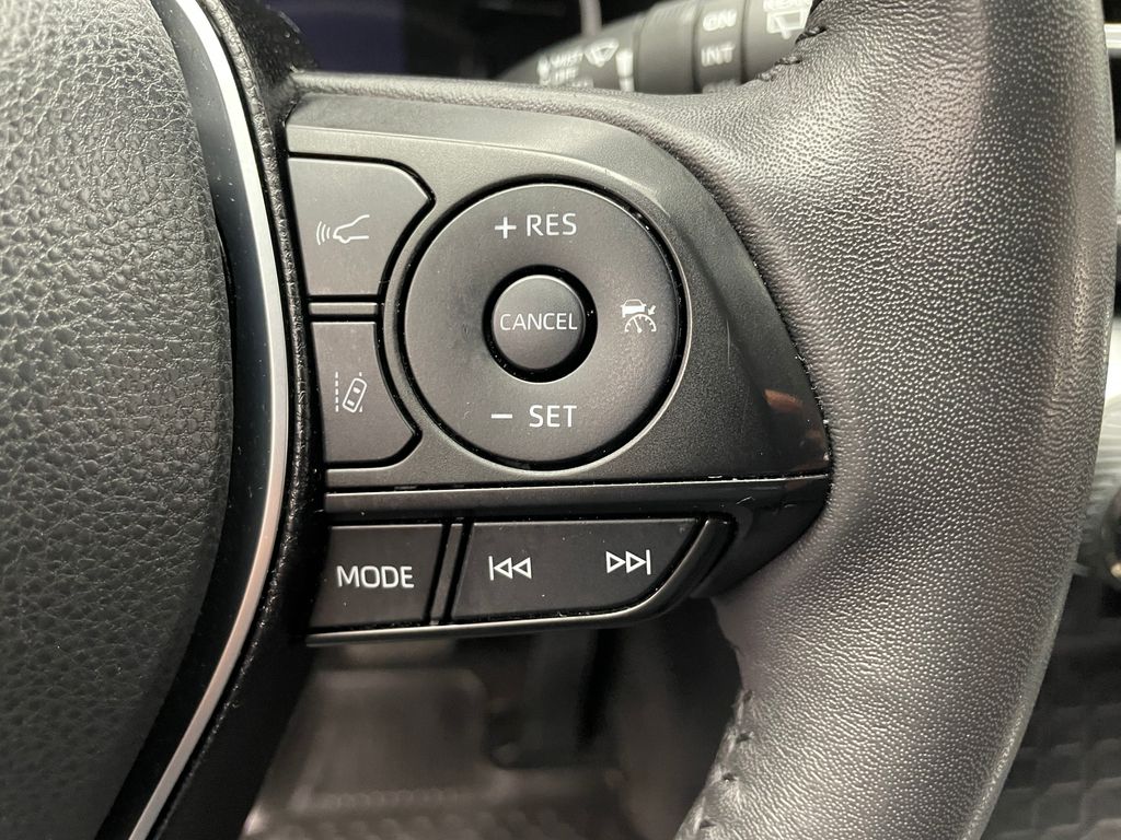 Thumbnail: 2023 Toyota RAV4 - 23