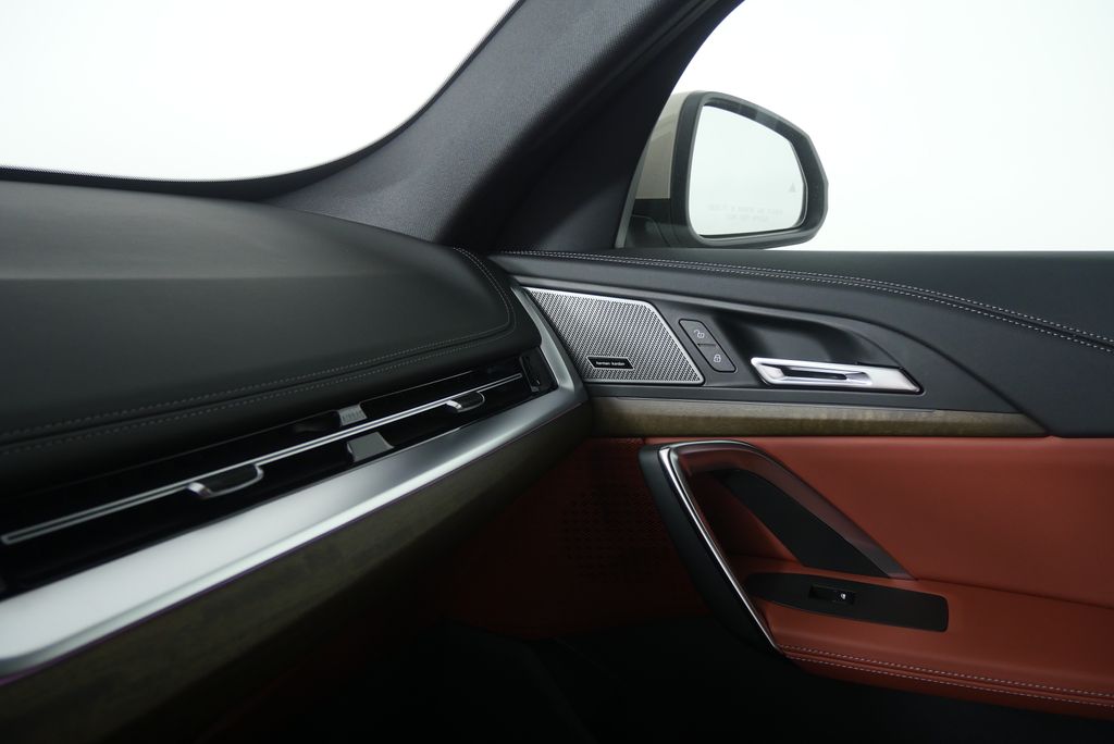 Thumbnail: 2026 BMW X1 - 23