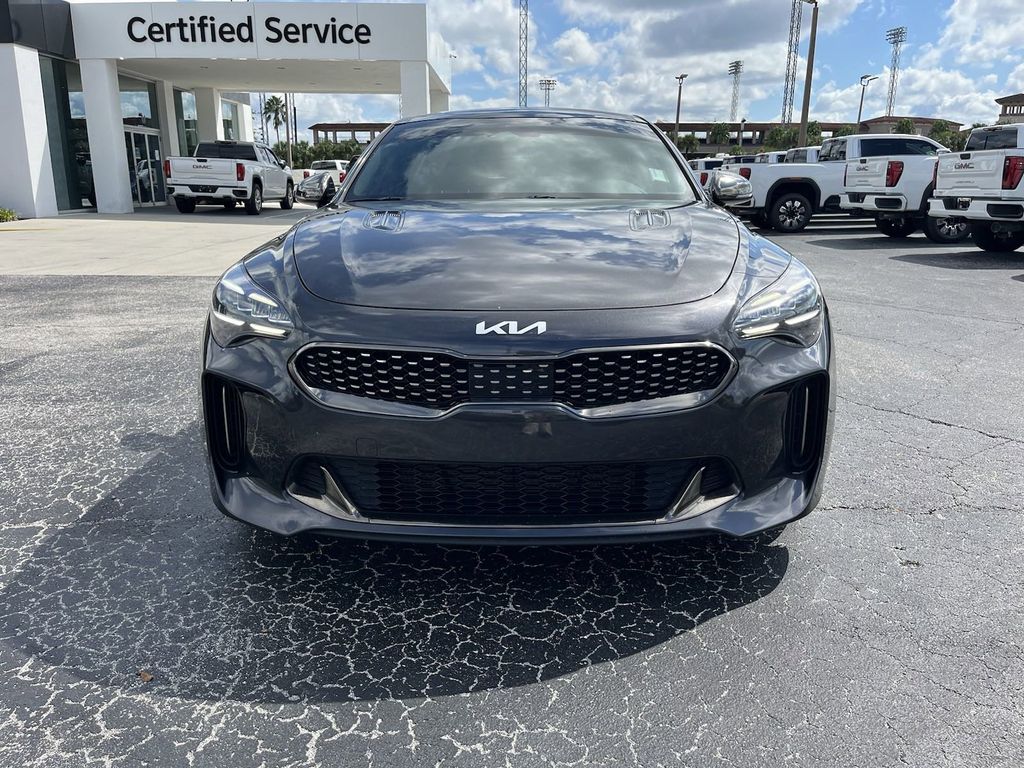 2022 Kia Stinger GT-Line 3