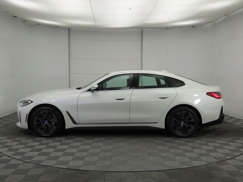 2022 BMW i4 eDrive40 8