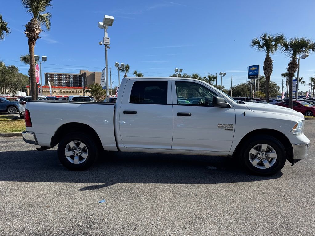 2022 Ram 1500 Classic SLT 9