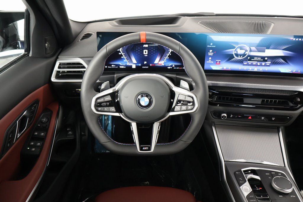 Thumbnail: 2025 BMW 3 Series - 3