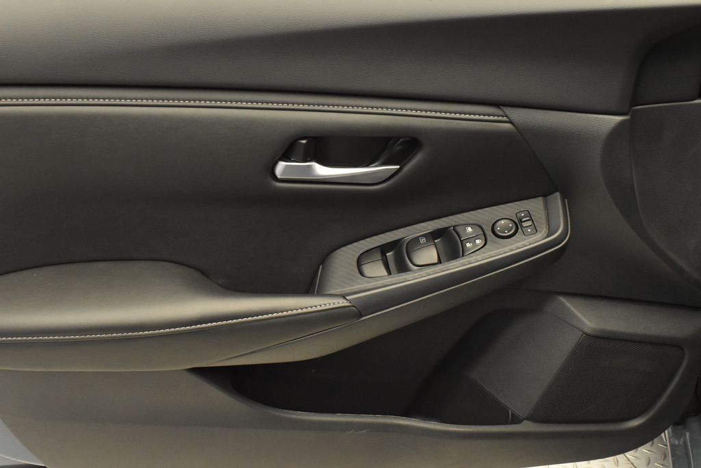 Thumbnail: 2025 Nissan Sentra - 10