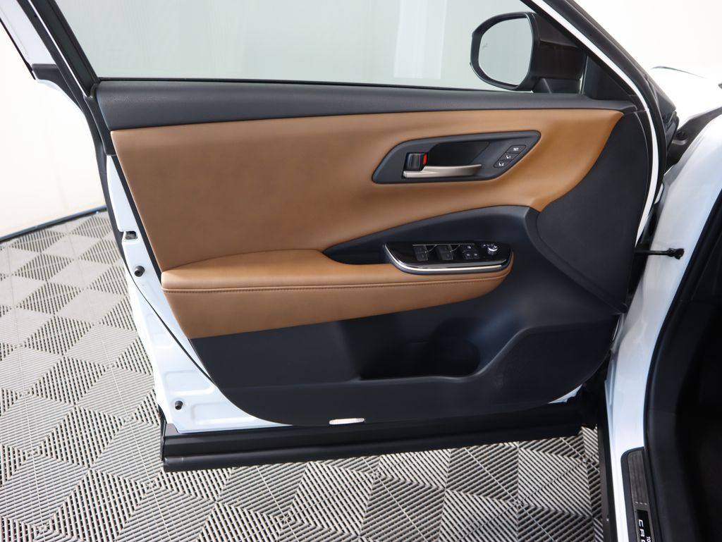 Thumbnail: 2025 Toyota Crown Signia - 25