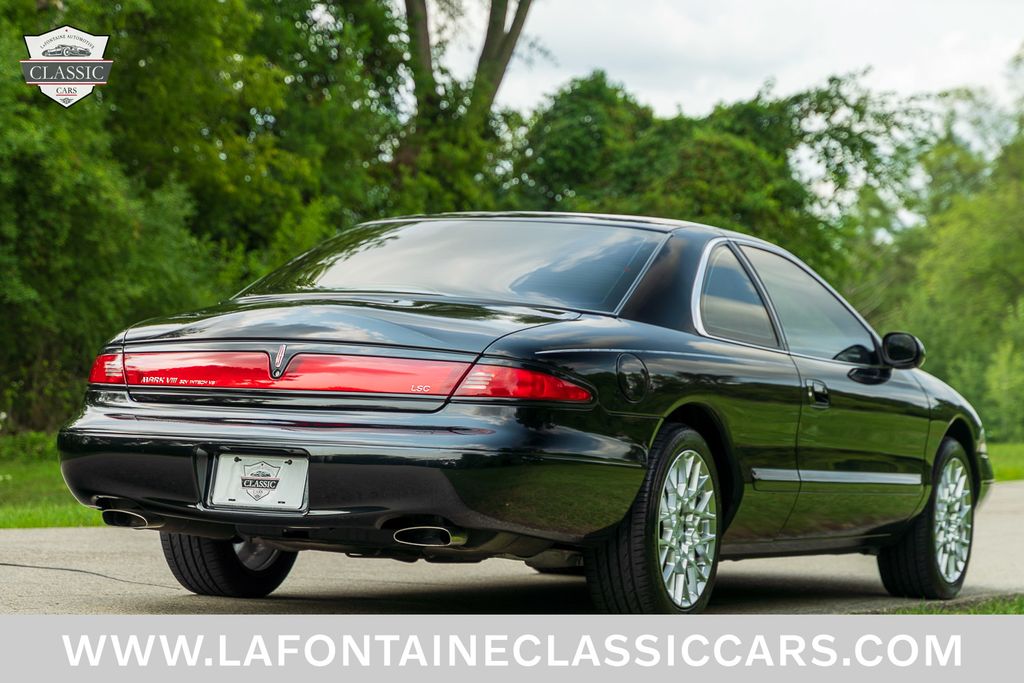 1997 Lincoln Mark VIII 2