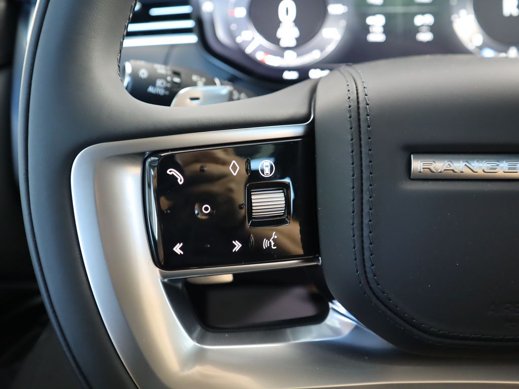 Thumbnail: 2025 Land Rover Range Rover - 11