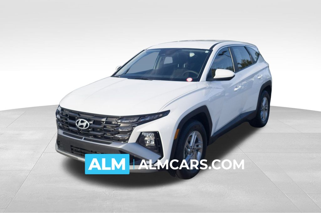 2025 Hyundai Tucson SE's photo