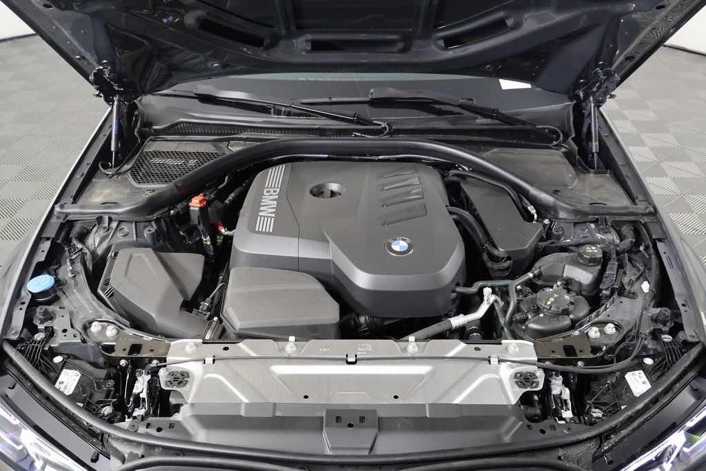 Thumbnail: 2026 BMW 3 Series - 9