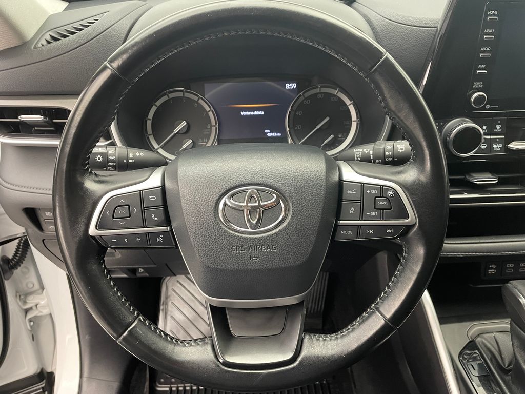 2022 Toyota Highlander XLE 29