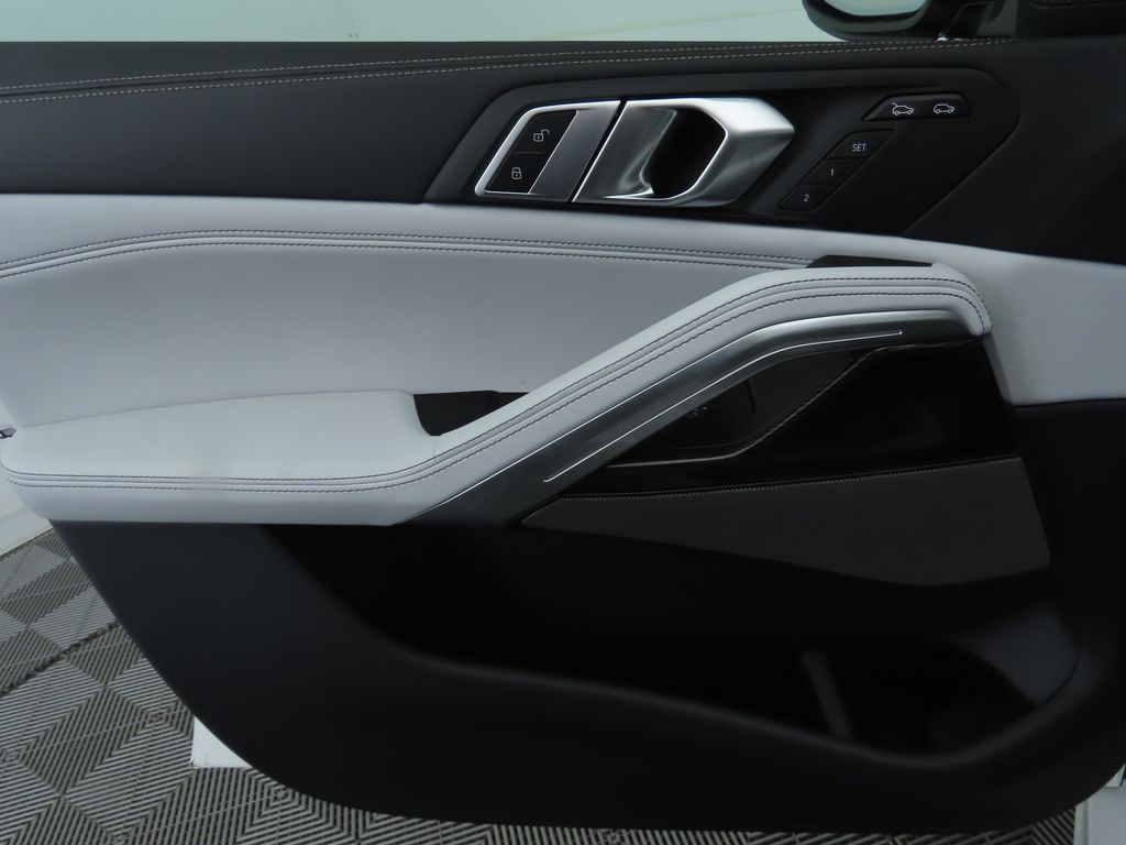 Thumbnail: 2026 BMW X6 - 25