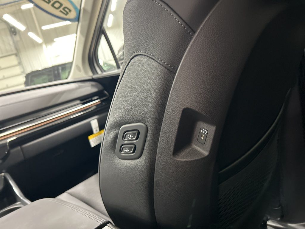 new 2026 Kia Carnival car, priced at $54,385