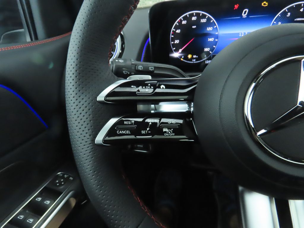 Thumbnail: 2026 Mercedes-Benz GLB - 12