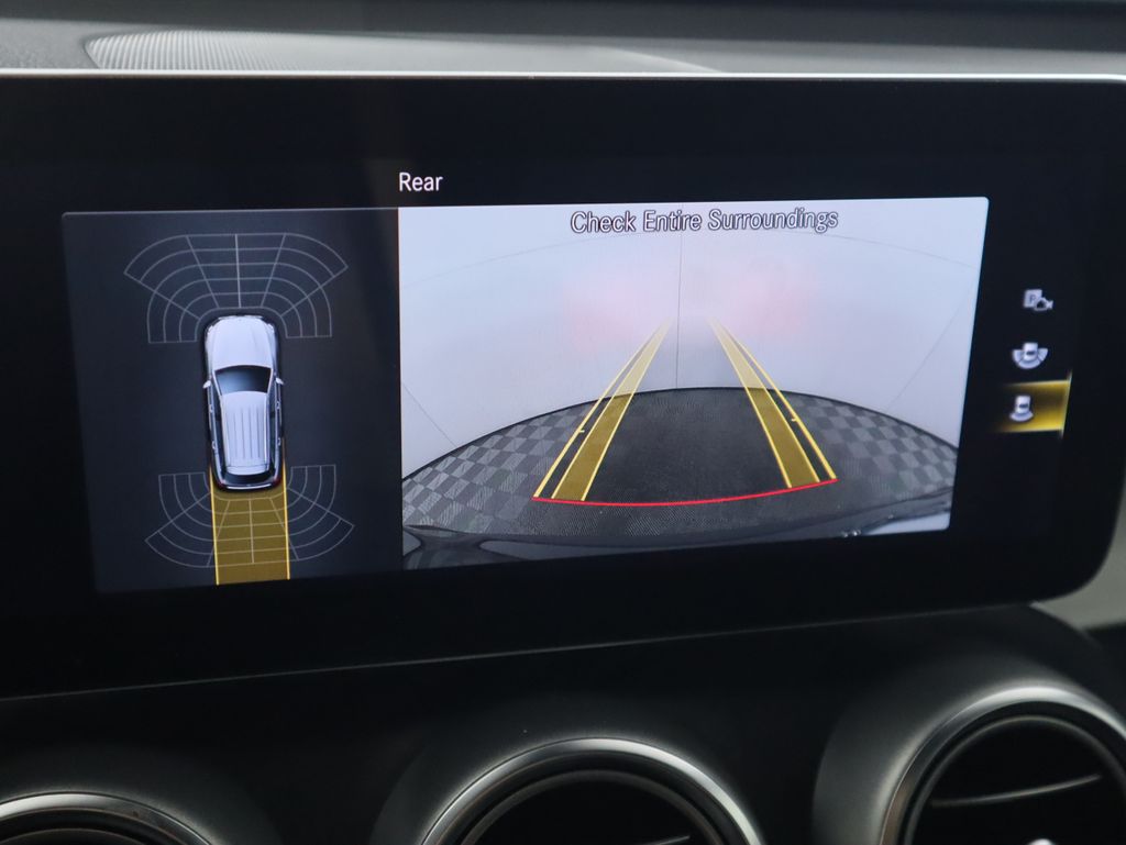 2022 Mercedes-Benz GLC 300 15