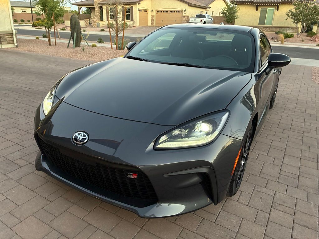 Thumbnail: 2025 Toyota GR86 - 4