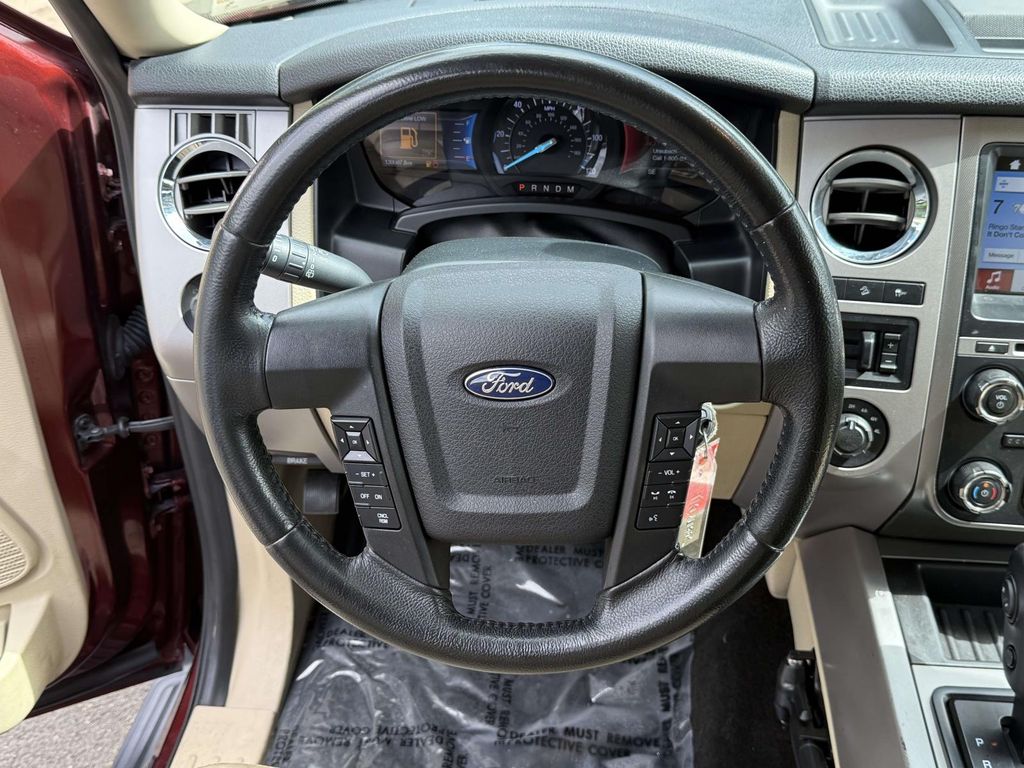 Used 2017 Brown Ford XLT image 17
