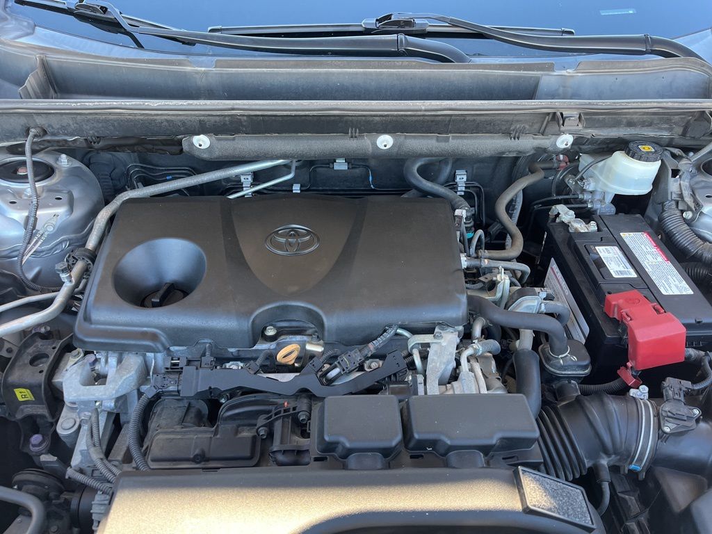 Thumbnail: 2019 Toyota RAV4 - 13