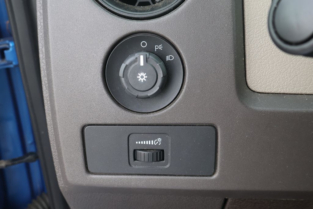 Thumbnail: 2009 Ford F-150 - 15