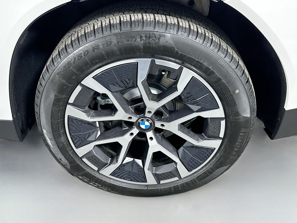 Thumbnail: 2026 BMW X3 - 23