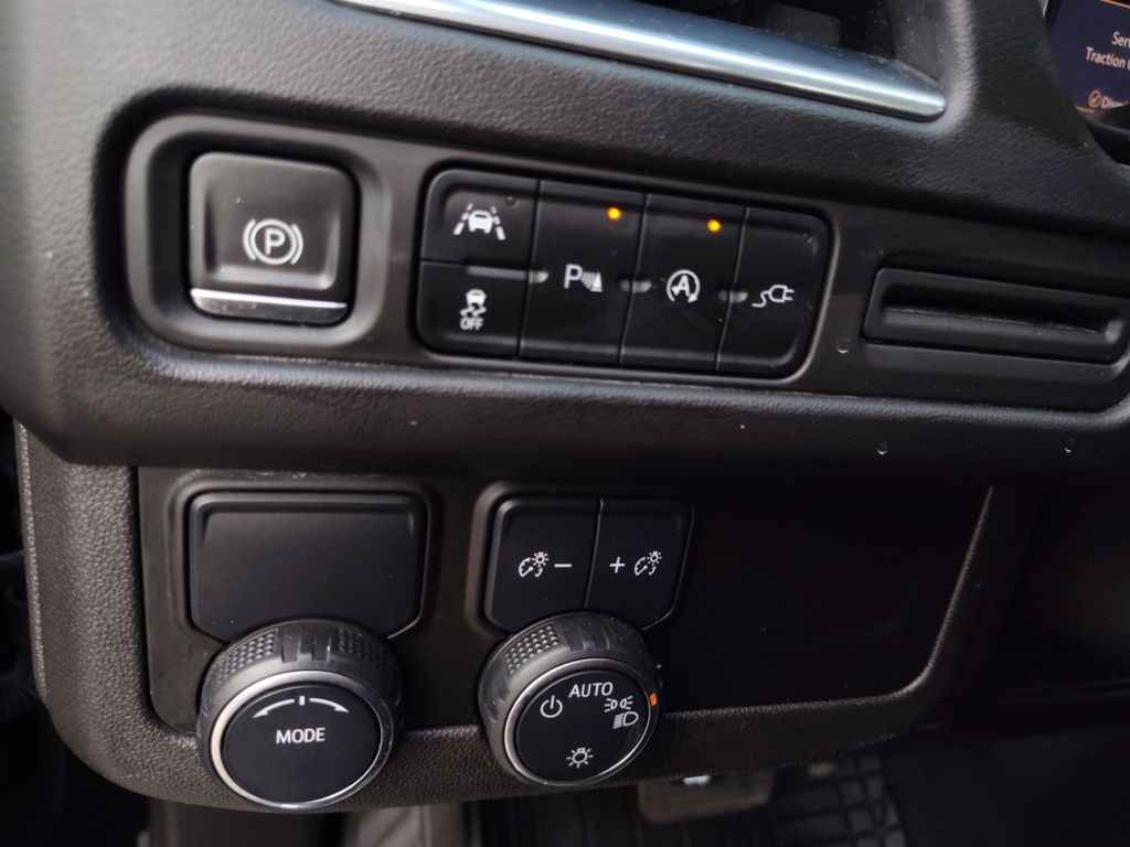 Used Car 2021 Chevrolet Suburban  Lt For Sale In Austin, Texas