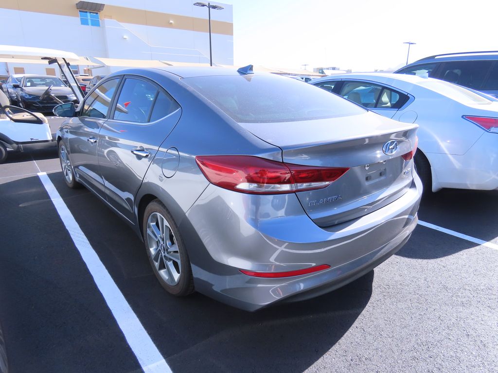 Thumbnail: 2017 Hyundai Elantra - 3