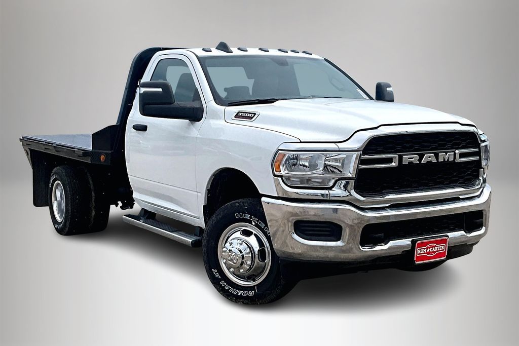 2024 RAM 3500 Chassis Tradesman Regular Cab DRW 4WD