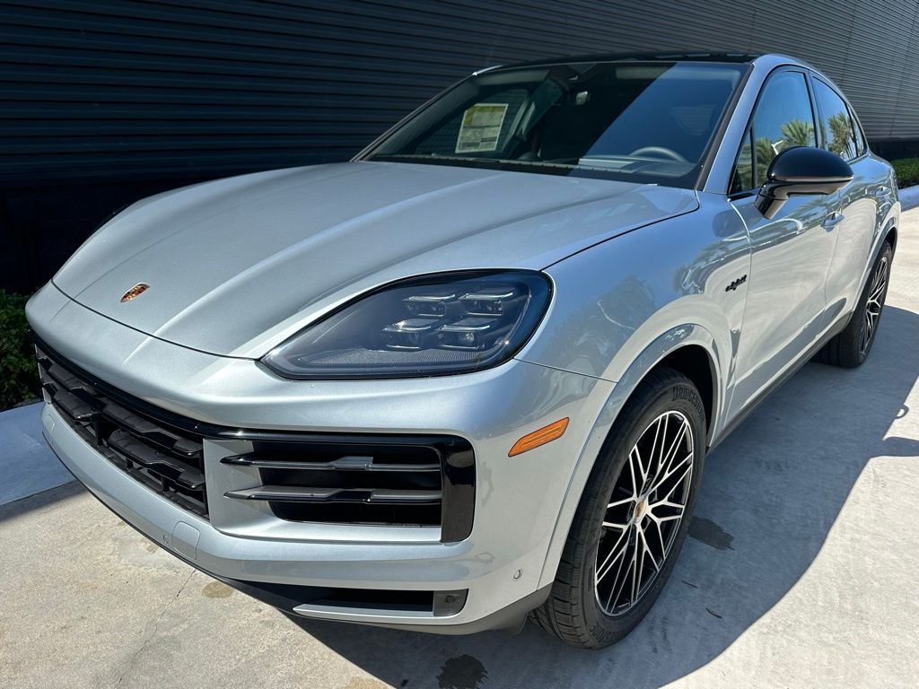 Thumbnail: 2025 Porsche  - 6