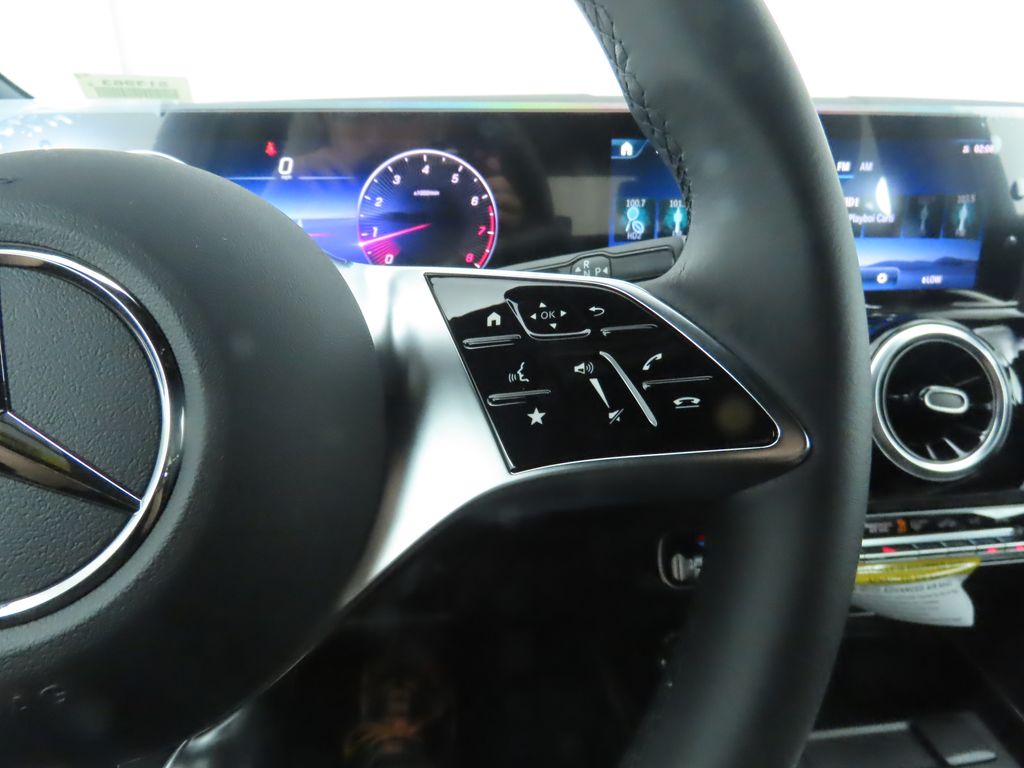 Thumbnail: 2025 Mercedes-Benz GLA - 12