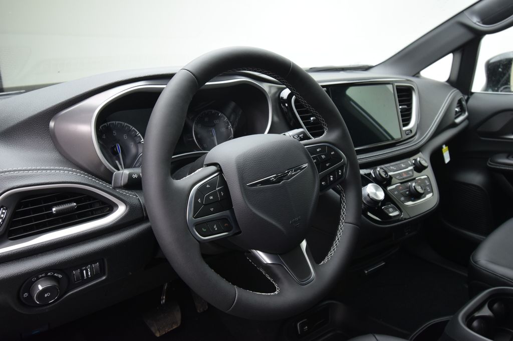 new 2026 Chrysler Pacifica car, priced at $42,471