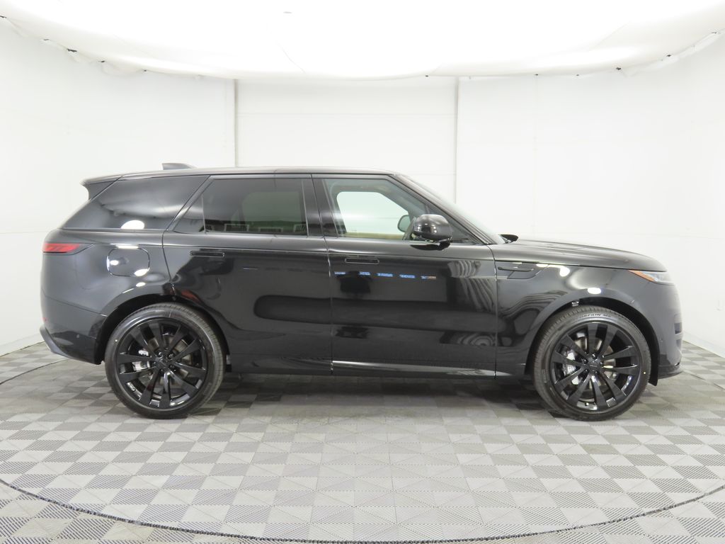 Thumbnail: 2026 Land Rover Range Rover Sport - 4