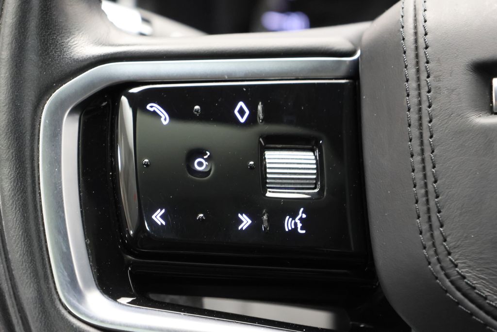 Thumbnail: 2023 Land Rover Range Rover Velar - 18
