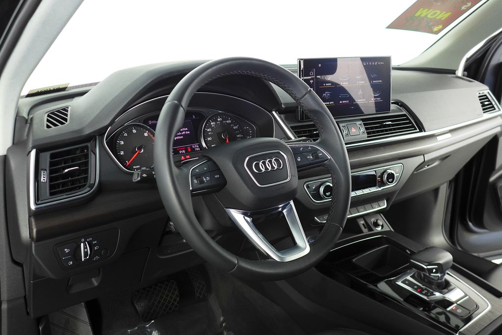 Thumbnail: 2023 Audi Q5 - 30