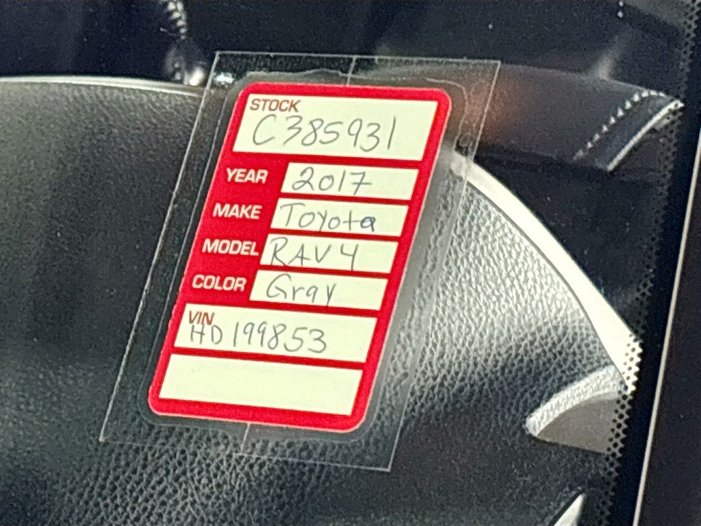 2017 Toyota RAV4 XLE