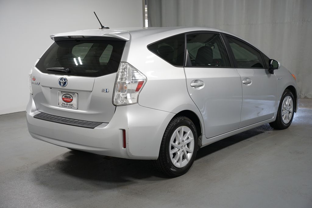 Thumbnail: 2012 Toyota Prius v - 8