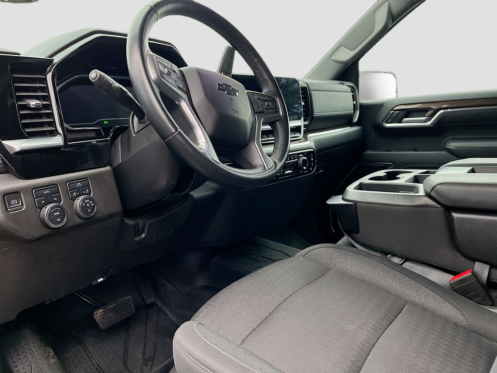 Used 2023 Black Chevrolet RST image 9