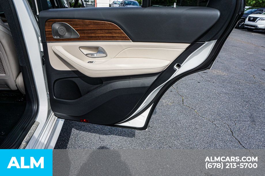 Used 2025 White Mercedes-Benz GLE 580 image 60