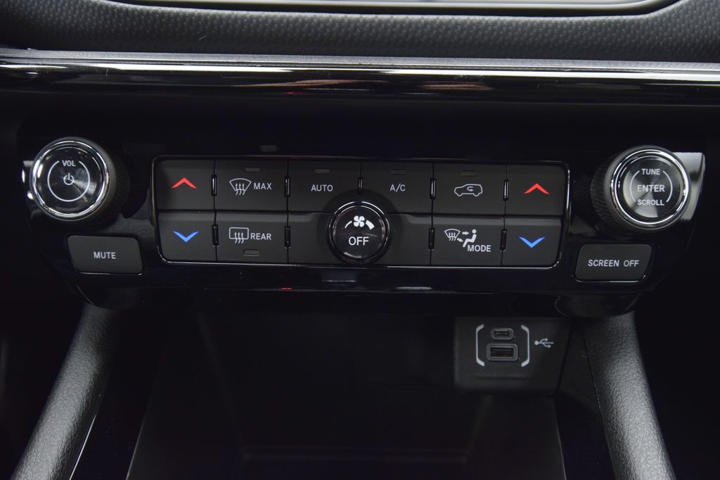 new 2026 Jeep Compass car, priced at $30,176